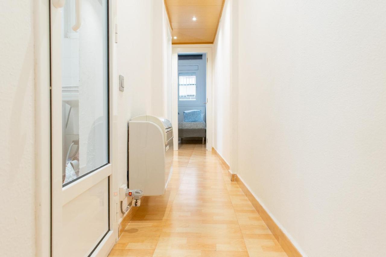 Ahllenrock 6 Pax Near Fira & Bcn Airport - Qr Apartment