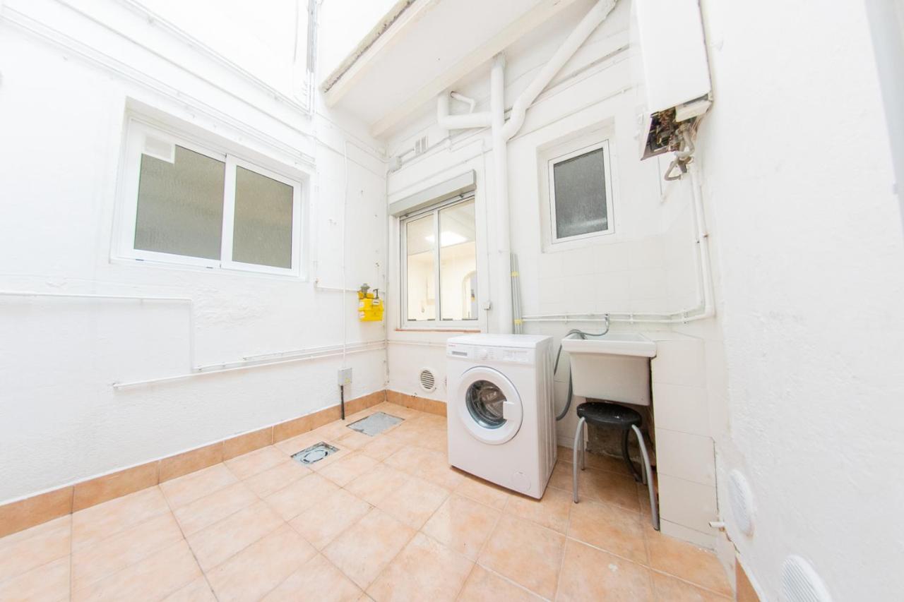 Ahllenrock 6 Pax Near Fira & Bcn Airport - Qr Apartment Cornella de Llobregat
